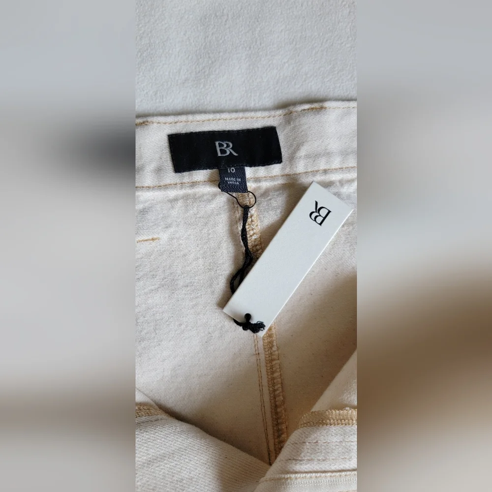 Banana Republic Harlow Denim Cargo skirt, size 10 - Picture 6 of 12